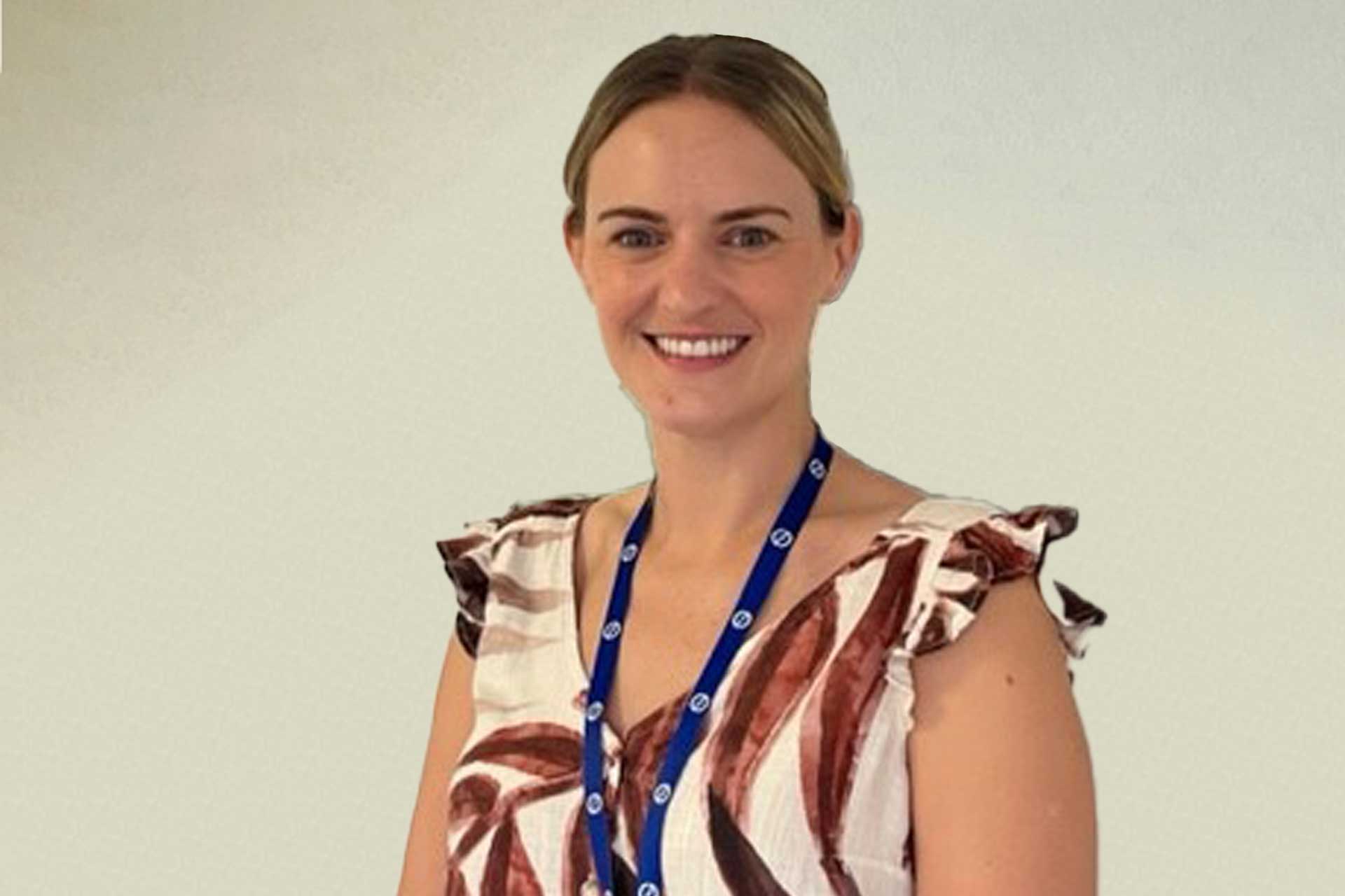 SARAH GECSEI-HOLT